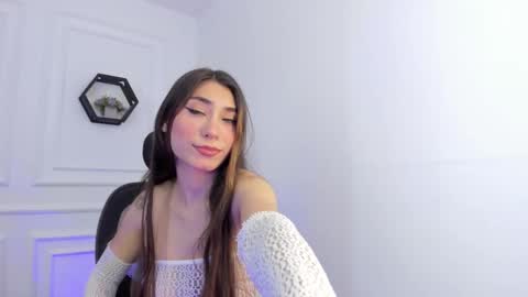 Ana online show from December 1, 11:32 pm