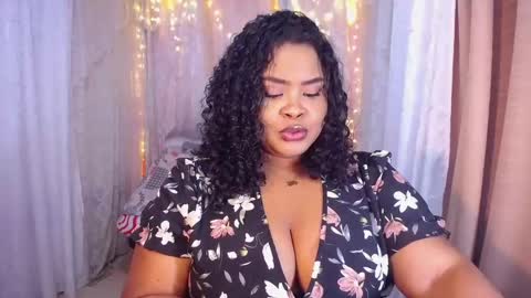 Snapshot of ana_off_alana chatting on February 17, 11:20 pm Ana online show from February 17, 11:20 pm