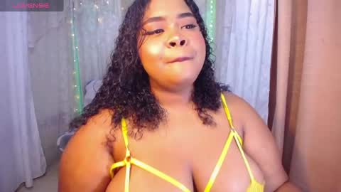 Snapshot of ana_off_alana chatting on October 2, 12:06 am Ana online show from October 2, 12:06 am