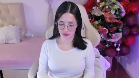 Im anna but you can call me as you want online show from December 17, 12:23 am