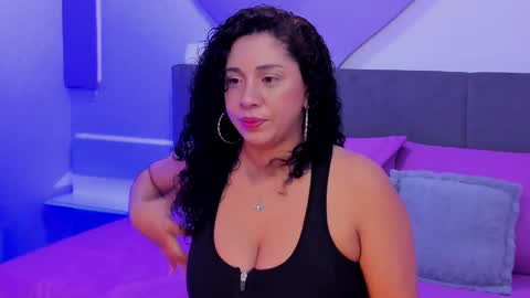 Snapshot of ana_sweet8 chatting on September 27, 10:20 am Ana My schedule 0400 - 1600 GMT -5 online show from September 27, 10:20 am