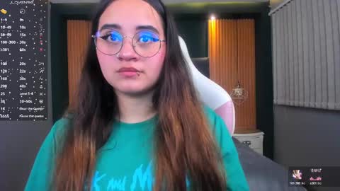 Ana online show from December 14, 8:18 pm