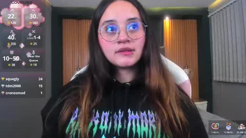 Ana online show from December 31, 2:03 pm