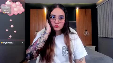 Ana online show from February 5, 8:35 pm