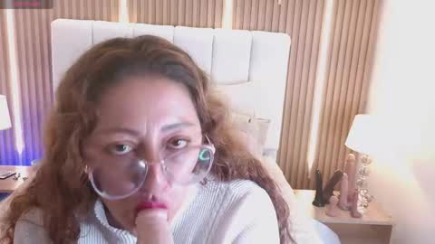 Ana Moon  online show from April 23, 5:19 am