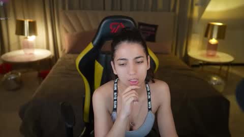 Sweet girls online show from March 23, 7:40 pm