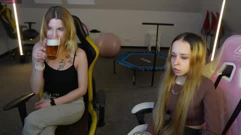 PLAYHARD054 online show from November 12, 11:10 am