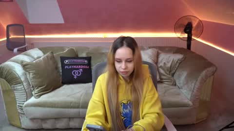 PLAYHARD054 online show from November 27, 11:12 am