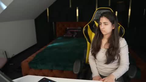 PLAYHARD054 online show from March 24, 11:26 am