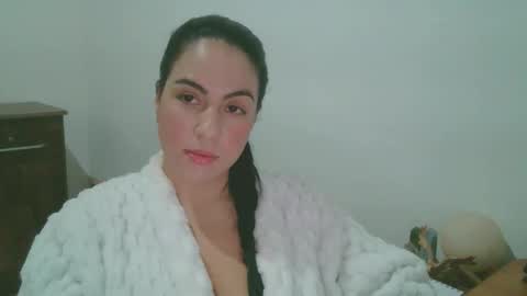 anabelenogueira1 online show from April 12, 11:04 am