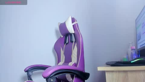 Anabella online show from October 31, 11:50 pm