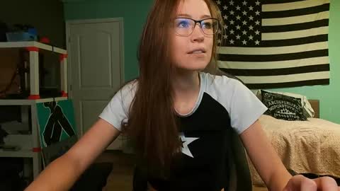 Anabelleleigh online show from February 10, 2:05 pm