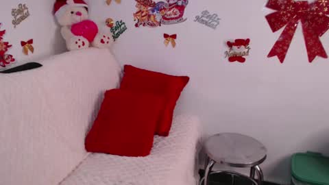 Ana online show from December 11, 10:14 am