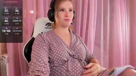 Snapshot of anabelmelody chatting on October 10, 5:56 pm AnabelMelody online show from October 10, 5:56 pm