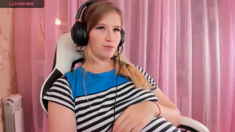 Snapshot of anabelmelody chatting on October 19, 6:08 pm AnabelMelody online show from October 19, 6:08 pm