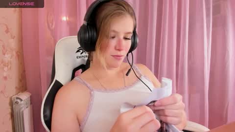 Snapshot of anabelmelody chatting on October 23, 6:17 pm AnabelMelody online show from October 23, 6:17 pm