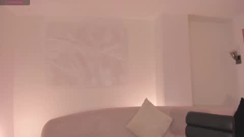 Ana  online show from November 20, 1:33 pm