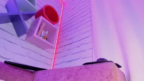 Snapshot of anaelle_bardin chatting on January 15, 10:46 pm Anna online show from January 15, 10:46 pm