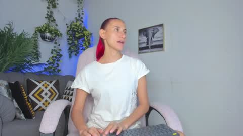 Anahi online show from February 1, 11:32 am