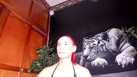 Anahi online show from February 19, 9:17 am