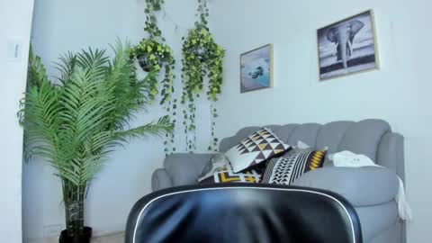 Anahi online show from March 12, 3:13 am