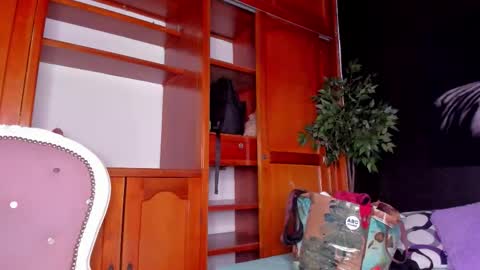 Anahi online show from November 12, 3:07 am