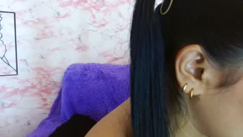 ANAH   online show from November 26, 7:04 pm