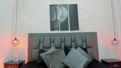 anahi  online show from April 21, 10:01 pm