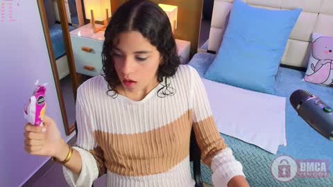 Anahi  online show from January 31, 8:22 pm