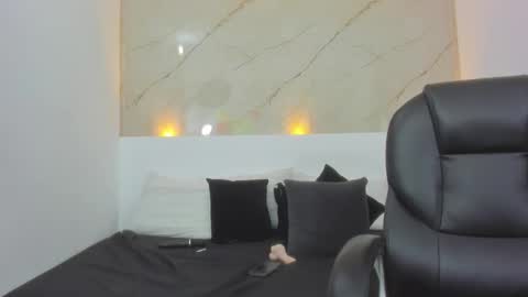 Anahii  online show from February 18, 12:26 am