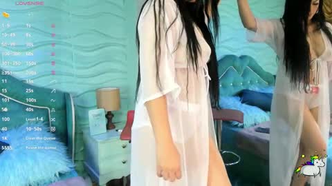 Snapshot of anahikoenig chatting on September 26, 7:29 pm ANA online show from September 26, 7:29 pm