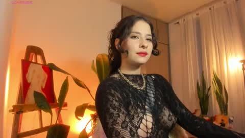 Snapshot of anakedartist chatting on November 28, 3:25 pm Mariana online show from November 28, 3:25 pm