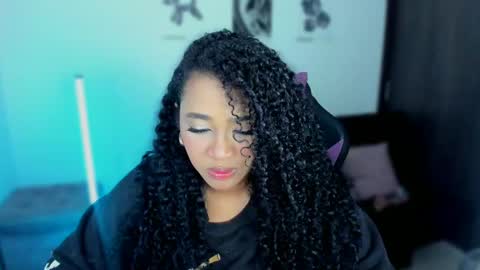 Snapshot of anakiss1 chatting on February 17, 8:19 am help me to get 100 thumps up online show from February 17, 8:19 am