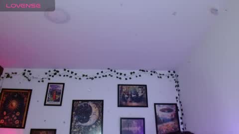      help me to get 100 thumps up  online show from February 27, 11:38 pm