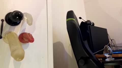 analass_ online show from September 22, 10:28 am