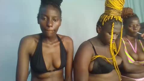 Snapshot of analeia_ chatting on January 27, 8:49 pm Analeia online show from January 27, 8:49 pm