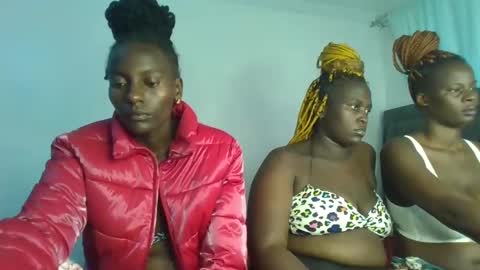 Snapshot of analeia_ chatting on January 29, 5:40 am Analeia online show from January 29, 5:40 am