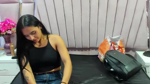 AbbyAndAntonela online show from January 2, 10:11 pm