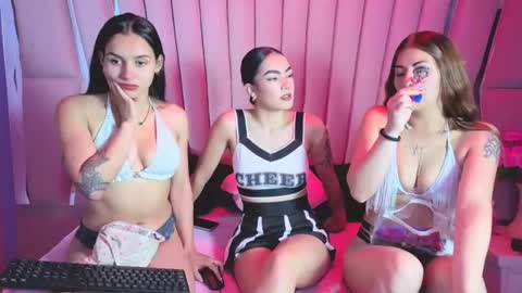 AbbyAndAntonela online show from November 24, 1:55 pm