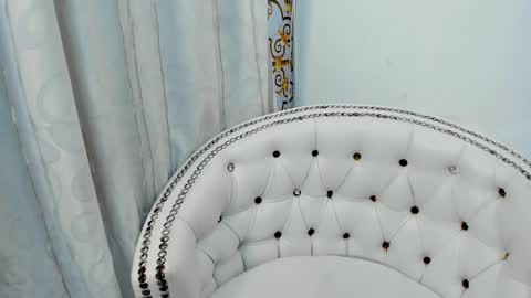 analia18  online show from March 9, 4:22 pm