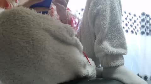 analove200 online show from February 7, 10:19 am