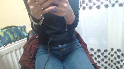 analove200 online show from February 14, 6:12 am