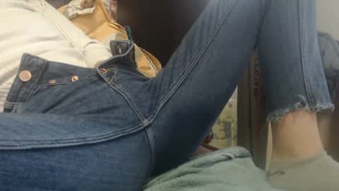 analove200 online show from March 10, 3:41 pm