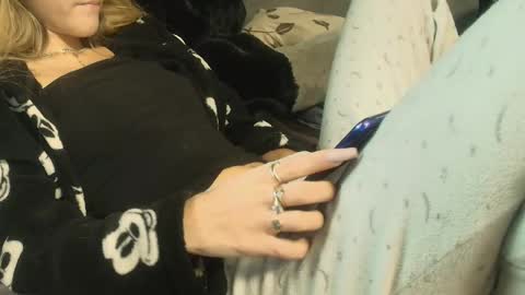 analove200 online show from October 26, 7:03 am