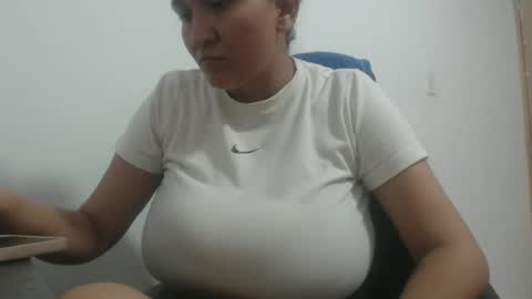 analy_hot online show from March 18, 8:45 pm
