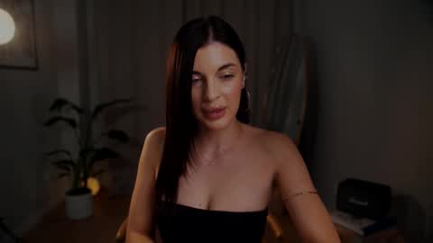 Ana online show from September 12, 9:15 pm