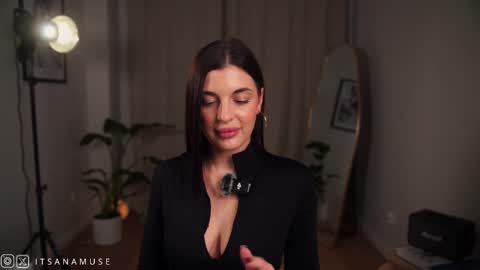 Ana online show from October 1, 9:21 pm