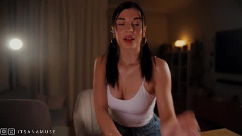 Ana online show from January 18, 8:56 pm