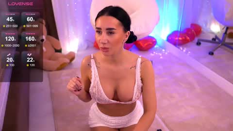 Anna online show from March 6, 11:31 pm