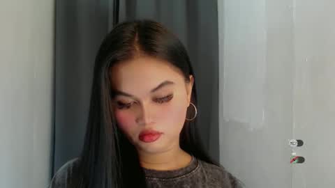 Snapshot of anaruru_ chatting on April 12, 3:06 pm ANA online show from April 12, 3:06 pm